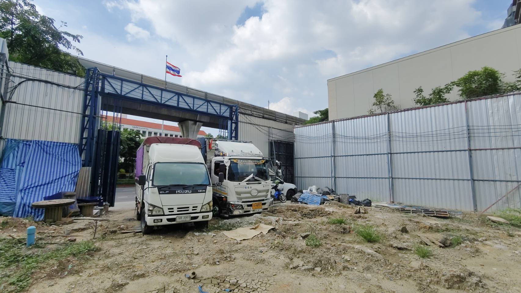 บรรทุก 6 ล้อ รับจ้าง